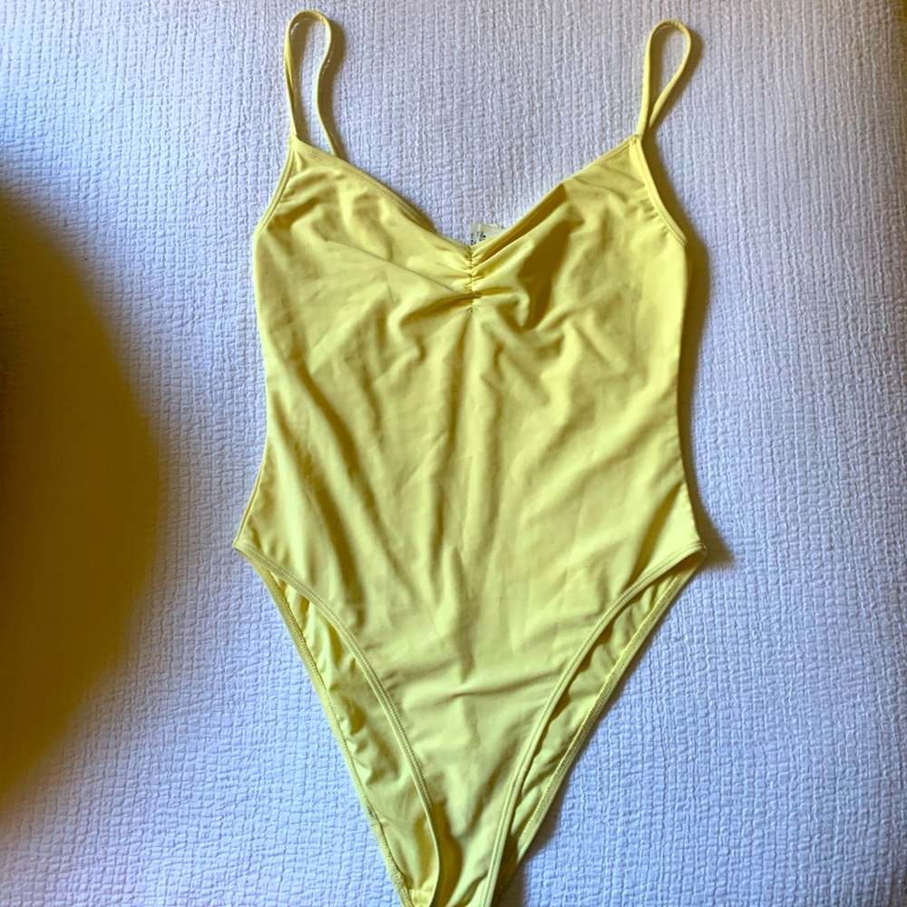 Pretty yellow one piece swimsuit